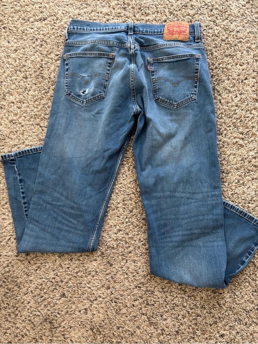 Levi’s 501 Men’s Jeans 34x34 Blue Straight Leg Button Fly Distressed Vintage - Picture 7 of 9